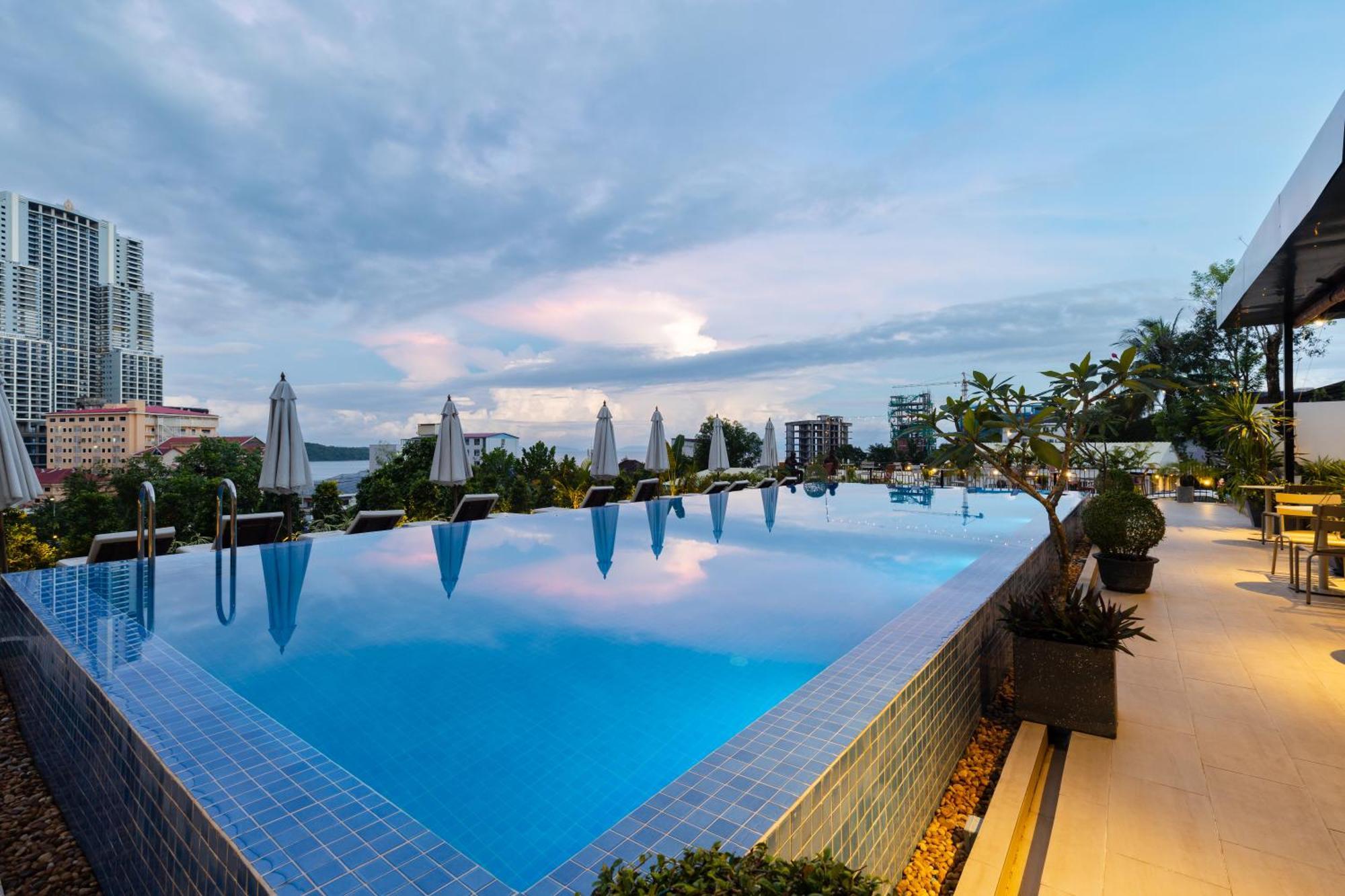 Onederz Sihanoukville - 10 Mins Walk From The Tourism Pier Luaran gambar