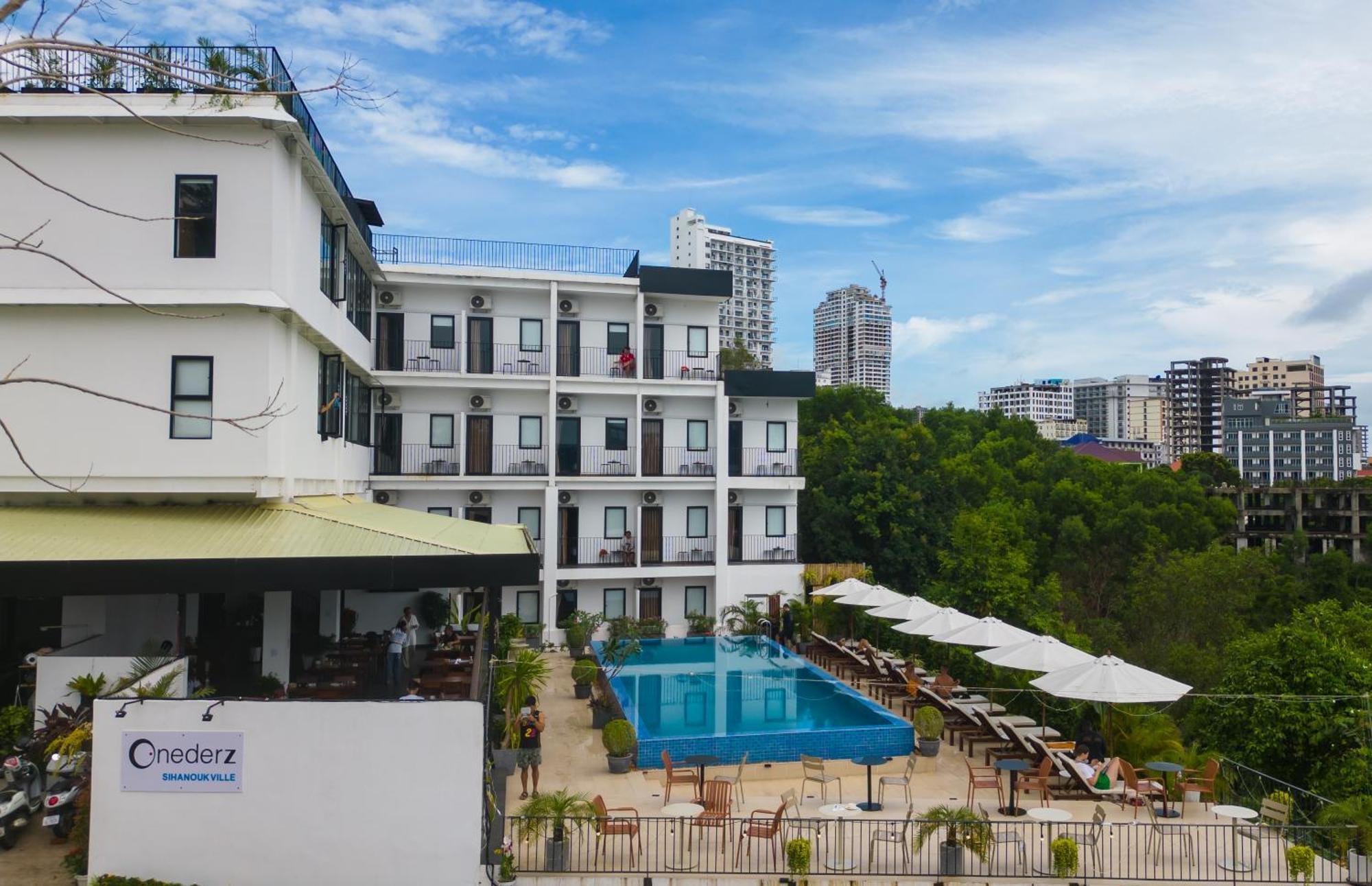 Onederz Sihanoukville - 10 Mins Walk From The Tourism Pier Luaran gambar